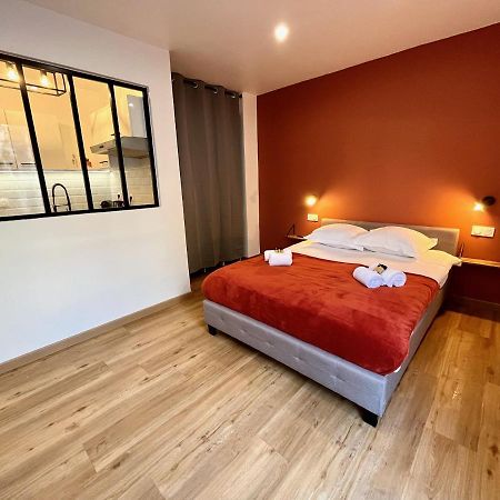 Studio Avec Grande Terrasse Et Parking Privatifs Caen Exterior photo